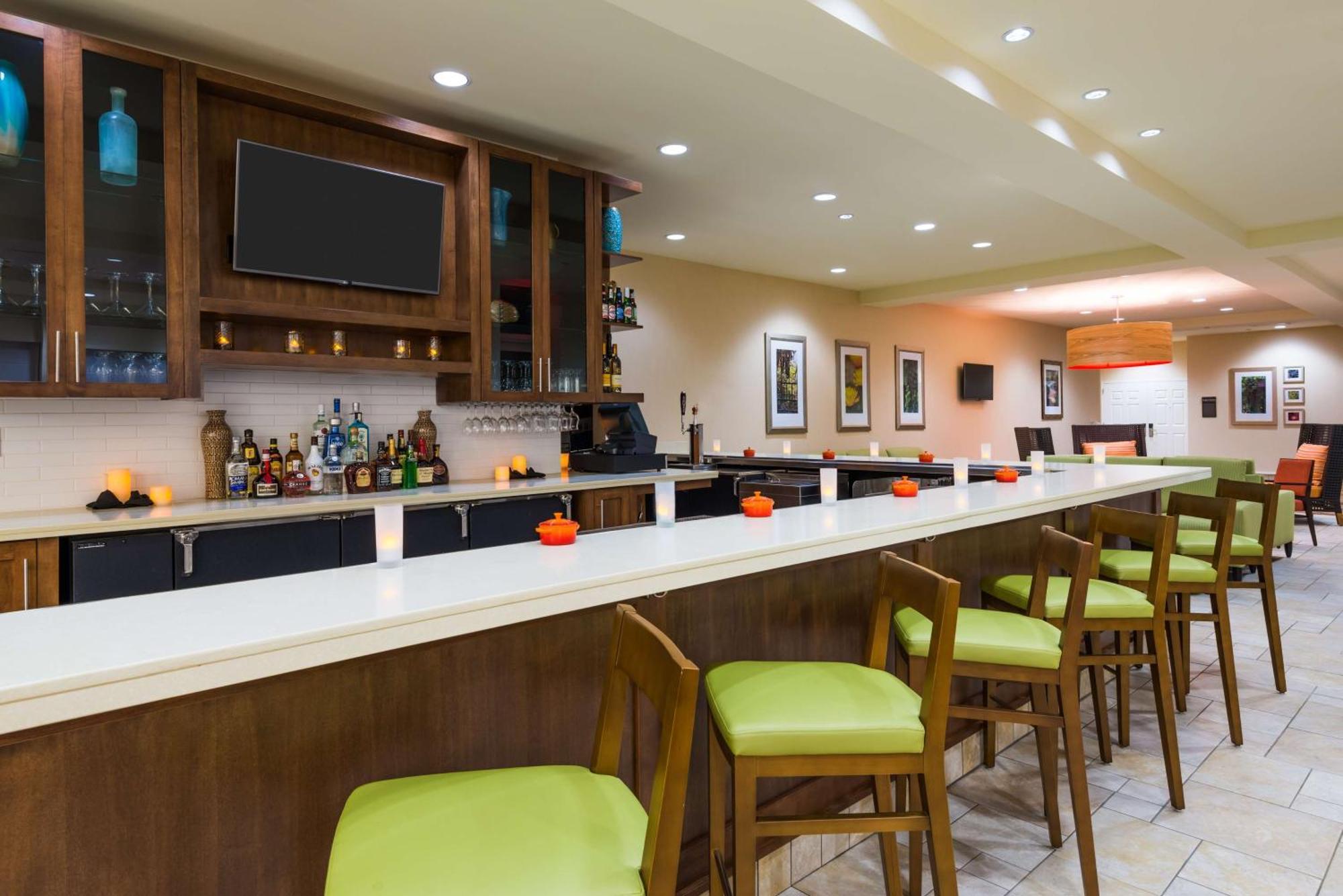 Hilton Garden Inn Уейн Екстериор снимка